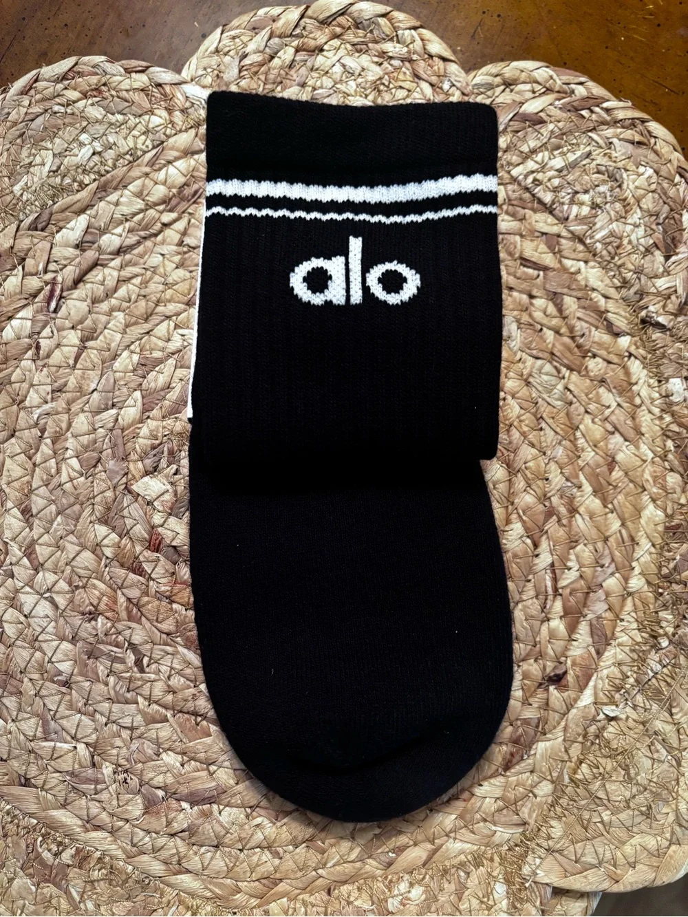 Alo Unisex Half-Crew Throwback Sock Size Large